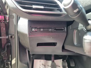 Peugeot 3008 2021 ALLURE-PLUS 1.2 Pure-Tech 130hp Face-Lift-thumb-35