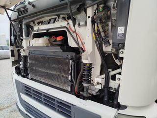 Volvo 2010 FH13 460-thumb-2