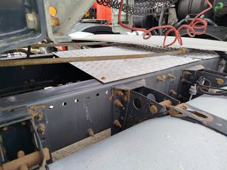 Volvo 2010 FH13 460-thumb-4