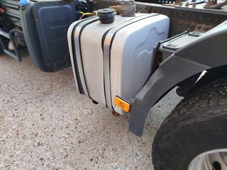 Volvo 2010 FH13 460-thumb-16