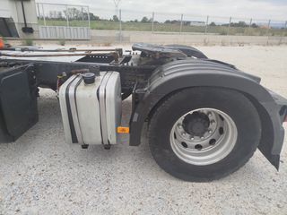 Volvo 2010 FH13 460-thumb-27