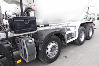 Μπετονιέρα Renault 2016 C 380 / 8X4 / ΜΙΚΤΗ ΜΠΕΡΟΜΙΚΤΗΣ / ΜΕΤΑΛΛΑΠΤΗΣ ΣΚΥΡΟΔΕΜΑΤΟΣ / LIEBHERR 9 M3 / EURO 6 / 2016-thumb-9