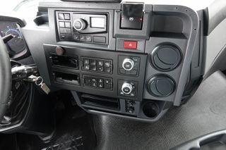 Μπετονιέρα Renault 2016 C 380 / 8X4 / ΜΙΚΤΗ ΜΠΕΡΟΜΙΚΤΗΣ / ΜΕΤΑΛΛΑΠΤΗΣ ΣΚΥΡΟΔΕΜΑΤΟΣ / LIEBHERR 9 M3 / EURO 6 / 2016-thumb-34
