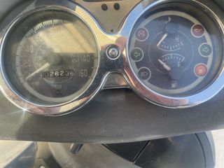 Piaggio Beverly 250 2004 M 28-thumb-5
