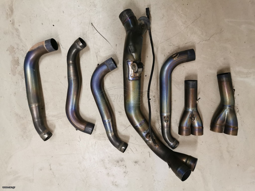 Ολόσωμη AKRAPOVIC R1 2008