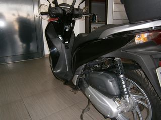 Honda SH 150i 2015-thumb-3