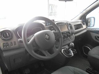 Ασθενοφόρο Renault 2019 TRAFIC-thumb-5