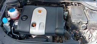 Volkswagen Passat 2005 Gt-thumb-3