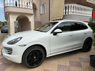 Porsche Cayenne 2012 3.0 GTS*SportPaket* PANORAMA-thumb-3