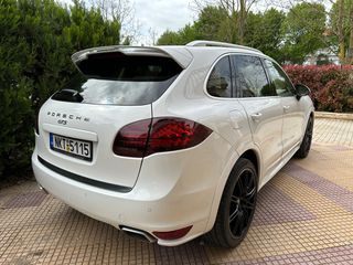 Porsche Cayenne 2012 3.0 GTS*SportPaket* PANORAMA-thumb-6