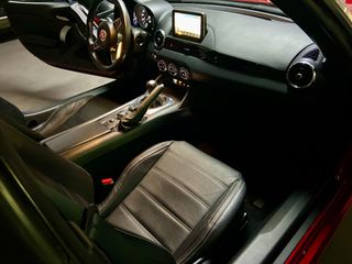 Fiat 124 Spider 2016 Limited Edition No120-thumb-28