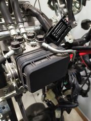 Yamaha tmax 560 abs μονάδα