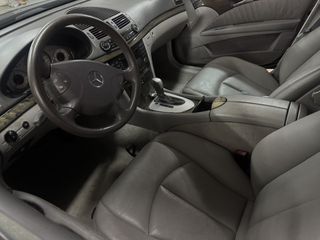 Mercedes-Benz E 270 2002 CDI AVANTGARDE AUTOMATIC-thumb-2