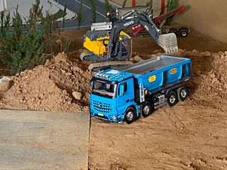On-Road Tamiya 2024 MERCEDES AROCS 4151  8X4