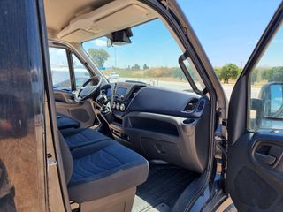 Κλούβα Iveco 2017 DAILY 35-180 L2H1 *Αυτόματο* 3θέσιο Clima-thumb-6