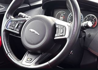 Jaguar F-Pace 2017 R-SPORT PANORAMA NAVI CAMERA FULL EXTRA-thumb-28