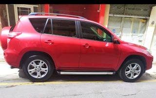 Toyota RAV 4 2010 LUXURY LEATHER FULL EXTRA!