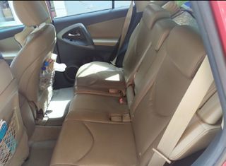 Toyota RAV 4 2010 LUXURY LEATHER FULL EXTRA!-thumb-4