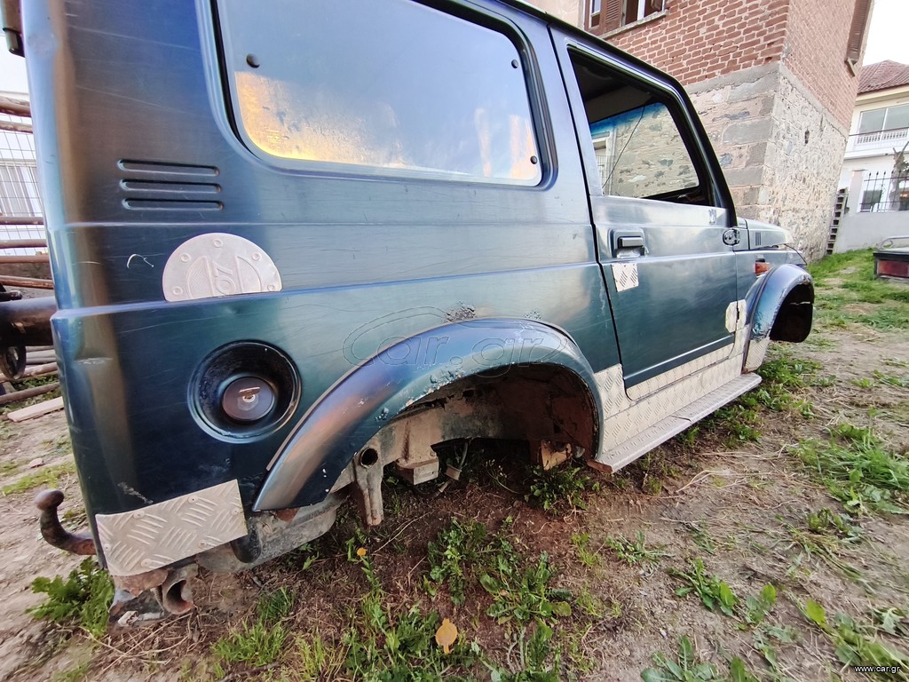 Suzuki Samurai SJ413 Καμπινα