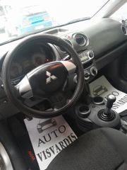 Mitsubishi Colt 2011 .-thumb-6