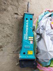 Σφυριά JCB 2023
