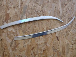 Σετ χρωμίων 3ης κολώνας Mercedes-Benz W114/W115 (1η σειρά: 1968-1973)