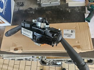 ΠΕΡΙΣΤΡΟΦΙΚΟΣ ΔΙΑΚΟΠΤΗΣ PEUGEOT 208 2008 98081767ZD