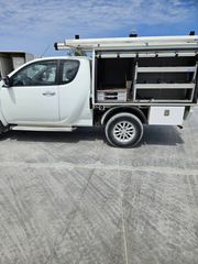 Mitsubishi L200 2014-thumb-1