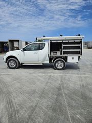 Mitsubishi L200 2014-thumb-3