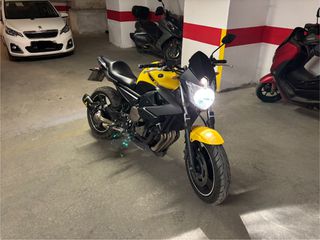 Yamaha XJ6 2011 xj6-thumb-6