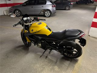 Yamaha XJ6 2011 xj6-thumb-8