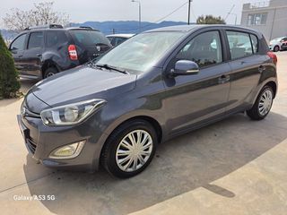 Hyundai i 20 2013 1.1 CRDI CLASSIC-thumb-2
