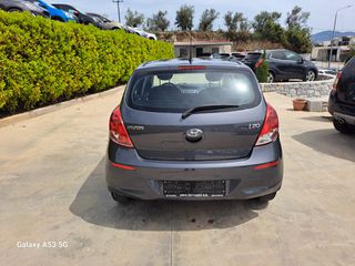 Hyundai i 20 2013 1.1 CRDI CLASSIC-thumb-11