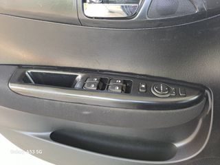 Hyundai i 20 2013 1.1 CRDI CLASSIC-thumb-20