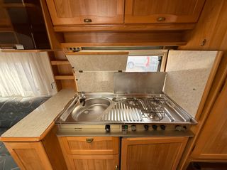 Hymer 2001 Eriba Nova-thumb-9