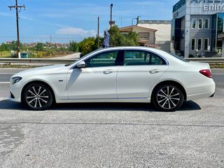 Mercedes-Benz E 300 2019 HYBRID EQ POWER 9G-TRONIC-thumb-9