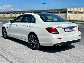 Mercedes-Benz E 300 2019 HYBRID EQ POWER 9G-TRONIC-thumb-11