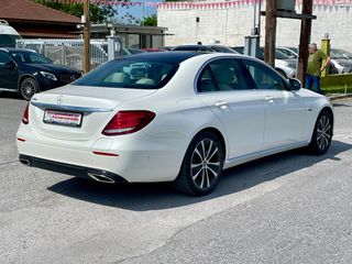 Mercedes-Benz E 300 2019 HYBRID EQ POWER 9G-TRONIC-thumb-16