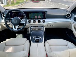 Mercedes-Benz E 300 2019 HYBRID EQ POWER 9G-TRONIC-thumb-35