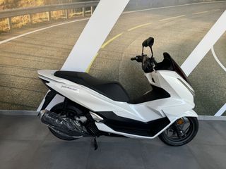 Honda PCX 125 2025 Πίσω δισκόφρενο