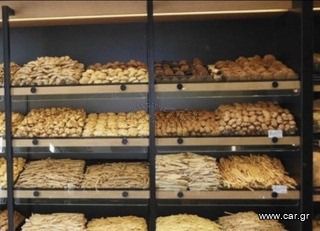 ΚΟΥΛΟΥΡΙΕΡΑ προβολής με κρυσταλλινες πόρτες