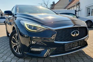 Infiniti Q30 2018