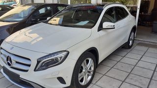 Mercedes-Benz GLA 180 2016 URBAN PANORAMA-NAVI-KLIMA-XENON-LED