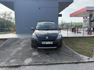 Renault Clio 2010 20th special edition-thumb-2