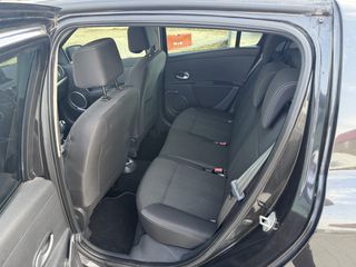Renault Clio 2010 20th special edition-thumb-9