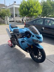 Kawasaki Ninja ZX - 10 R 2004