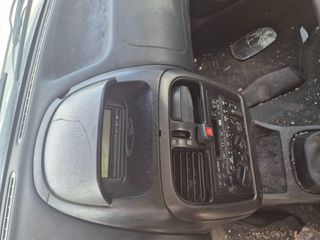 MITSUBISHI CARISMA '02 1.3cc-thumb-5