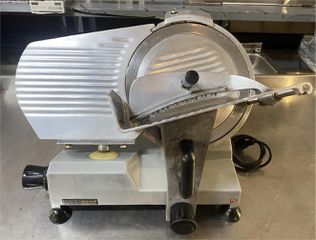 Ζαμπονομηχανή Πλάγιας Κοπής Φ30Cm 58x47x43Cm - Μεταχειρισμένη.