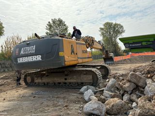 Εκσκαφέας Με Ερπύστριες Liebherr 2014 R936 NLC με εγκαταστασεις/ αυτοκουμπωτο/ 3.00m πλατος