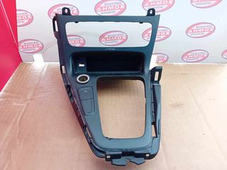 FORD FOCUS '14-'18 ΜΕΤΑΧΕΙΡΙΣΜΕΝΗ ΚΟΝΣΟΛΑ ΛΕΒΙΕ ΤΑΧΥΤΗΤΩΝ